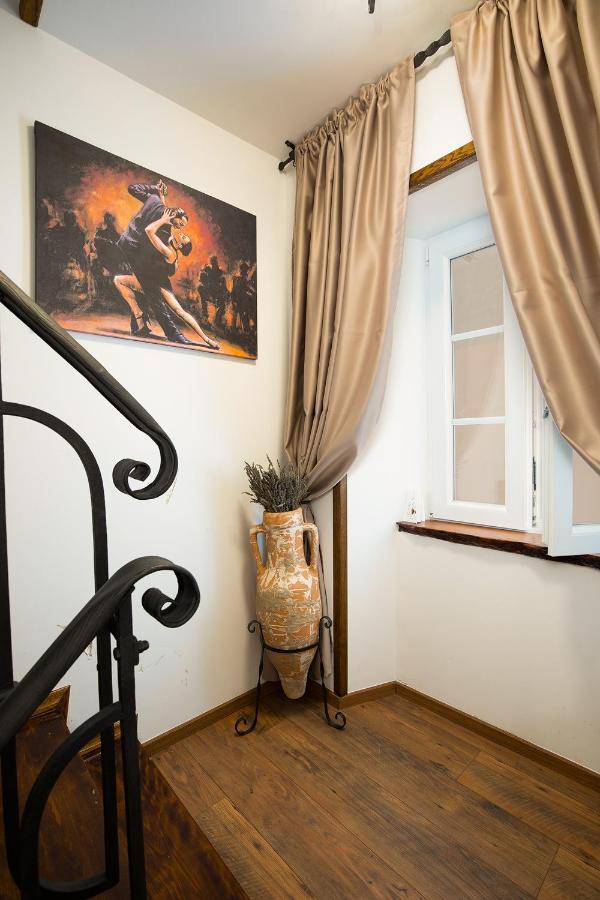 Domus Maximus Apartment Pula Bagian luar foto